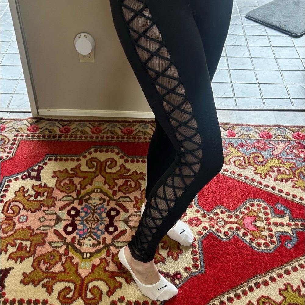 Women’s Black Lattice Side Mesh Leggings